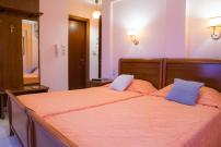 Yiannis Apartments