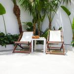 Manousos City Hotel