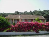 Nikos Apartments
