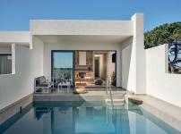 Oceanis Suites with Private Heated Pools and Sea View, by ZanteWize