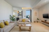 Aegean Breeze Luxury Apartments next to the sea