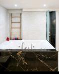Romantic Jacuzzi Apartment