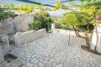 Villa eleni