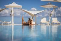 Akrogiali Beach Hotel Apartments