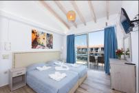Angela Beach Hotel & Apts