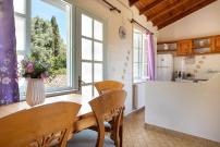 Katerina House, Ipsos Corfu