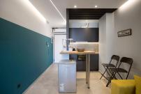 City Center Modern Renovated Apartment