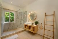 La Maisonette House in the Heart of Liapades Close to Rovinia Beach & Paleokastritsa