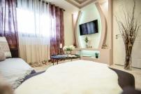 'The Ivory' House Project In Athens