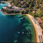 Cape Kanapitsa Hotel & Suites