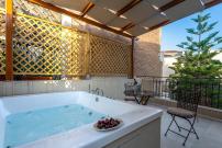 IPELHOME - Plaka Boutique Apartments