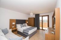 Yianna Caravel Suites 