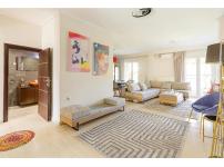 Double A Luxury Apartment