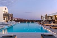 Onyx Hotel & Suites