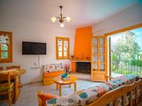 Orange House for big families in Damouchari - Delicious Houses