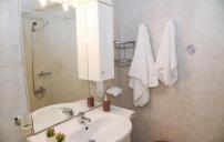 Sunny and Quiet 1 Bedroom Apt
