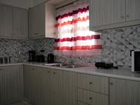 Roza's Family House