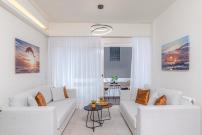 Luxury Town Center Suite, Β1