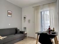 Modern Apartment in Kos Town, Walking Distance to the Beach - No 4