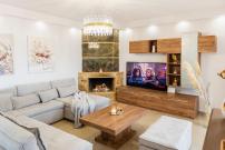 Odyssea Seaside Apartment with Sea View and Pool