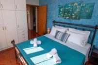 SEA & OLIVES HOUSE