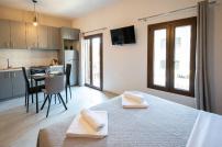 Casa en el Lago -Luxury apartments in the historical center of Ioannina