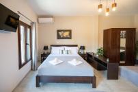 Casa en el Lago -Luxury apartments in the historical center of Ioannina