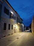 Casa en el Lago -Luxury apartments in the historical center of Ioannina