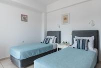 Dora Pool Studios by Konnect,150m from the Beach