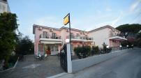 Anaxos Bay Rooms & Apartments