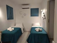 E & I Lefkes Studio Paros
