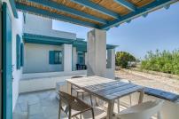 G&K Blue House on Agia Anargyroi Beach, Naousa