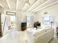 Petro’s Villa - Sarakiniko