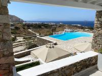 Rineia Complex by Live&Travel