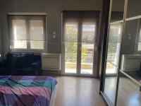 Ένα μικρό σπιτάκι .