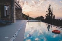 Z 4 LUXURY VILLAS
