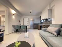 Athenean Gem near Athens Metro Mall