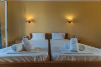 Elpida Hotel