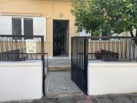 Lovely House with Private Carport & Shady Veranda