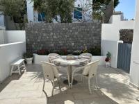 Thiramor houses