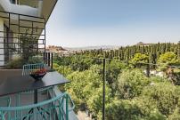 Urban APT with Stunning Acropolis View & Roofdeck