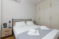 One Bedroom Apt w/ Balcony