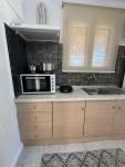 So Simple Guest House,Mouresi