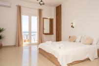 C'est La Vie Rooms and Suites