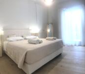 Acropolis Flat