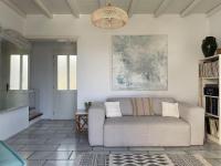Cycladic family home and gardens 'Villa Botanica'