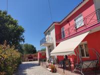 DIMITRIS EYRIAKIS COTTAGE