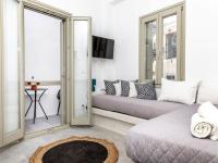 Superb Naxos Apartment Grand Suite In The Heart Of Town Balcony City Views Saint George