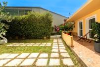Niki's Beach House