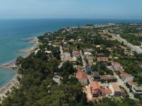 AKTI SEASIDE SUiTES